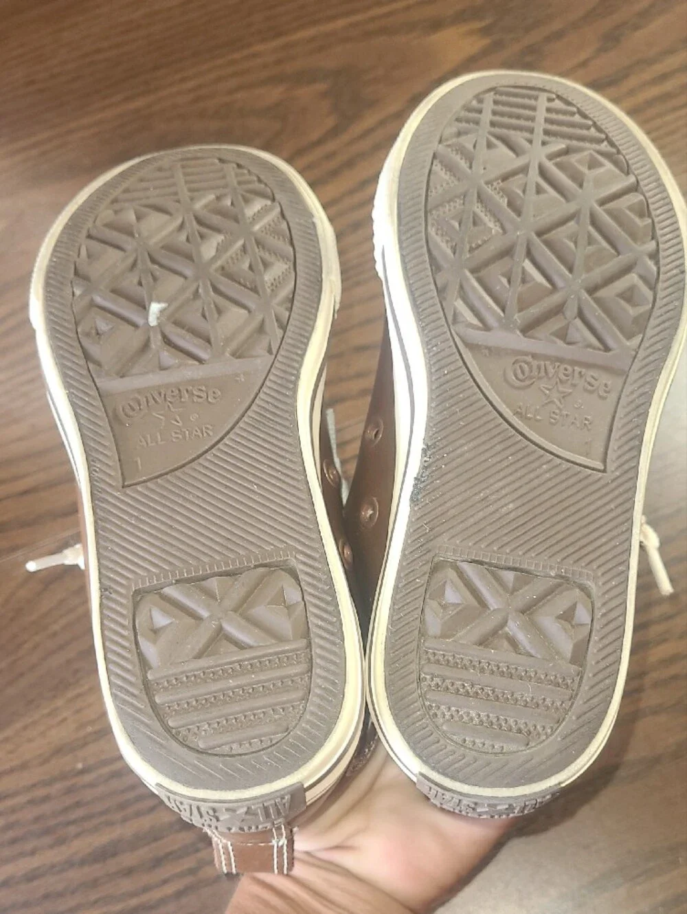 Converse Kids Brown and White Leather Mid Sneakers Size 1